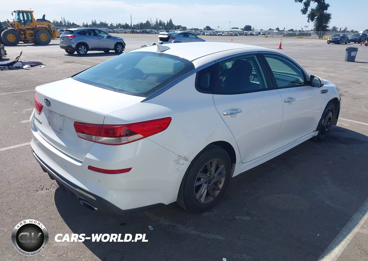 2020 Kia Optima Lx VIN:5XXGT4L36LG402742 - 4