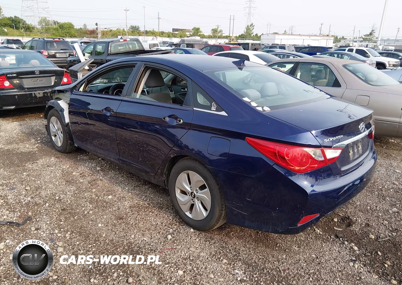 2014 Hyundai Sonata Gls VIN:5NPEB4AC4EH815523 - 3