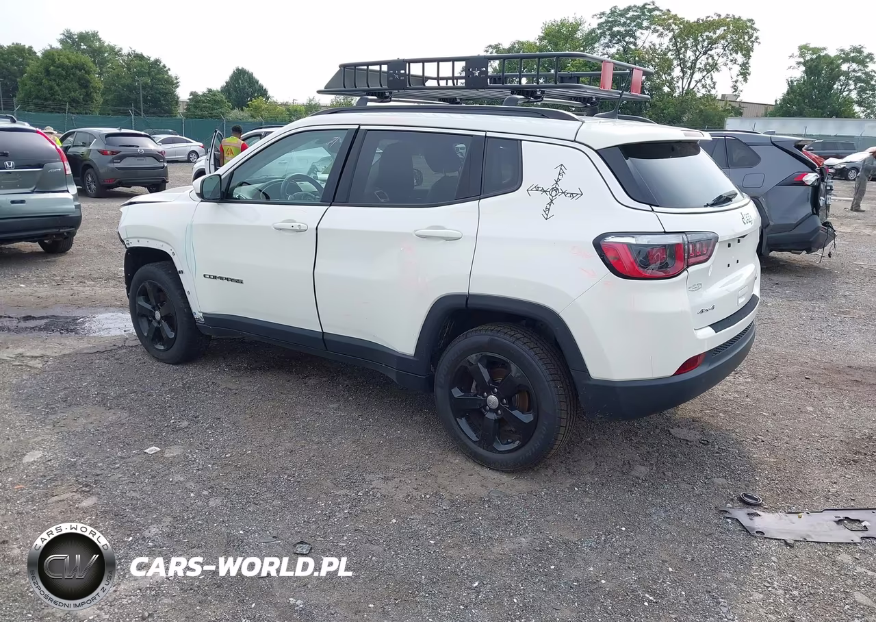 2020 Jeep Compass Latitude 4X4 VIN:3C4NJDBB6LT149402 - 3