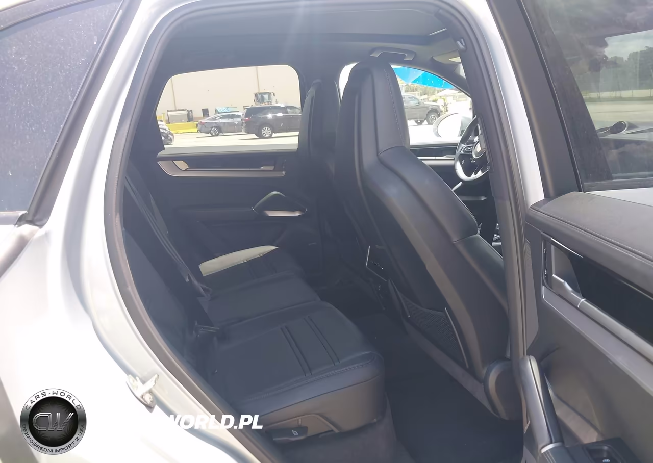 2025 Porsche Cayenne VIN:WP1AA2AY8SDA02266 - 8