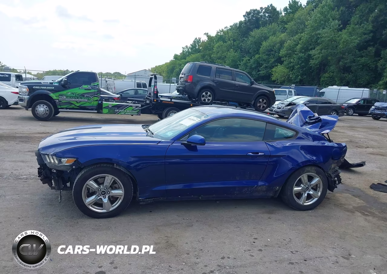 2016 Ford Mustang V6 VIN:1FA6P8AM4G5288890 - 14