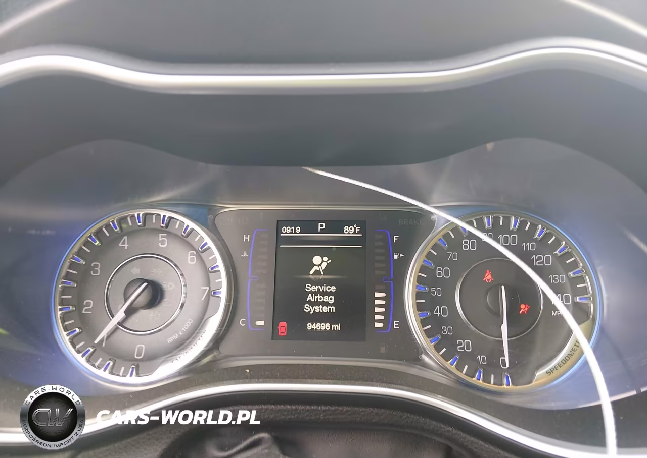 2015 Chrysler 200 Limited VIN:1C3CCCAB7FN679268 - 7