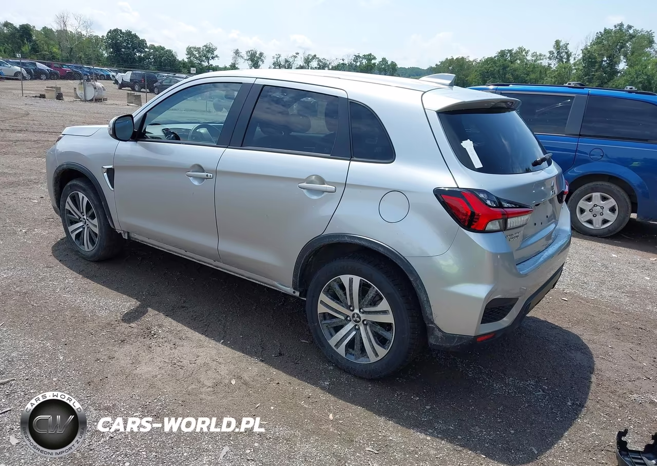 2023 Mitsubishi Outlander Sport VIN:JA4ARUAU2PU015843 - 3
