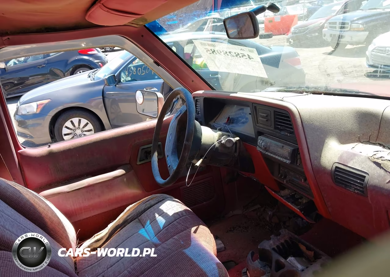 1990 Ford Bronco Ii VIN:1FMCU14T0LUA63197 - 5