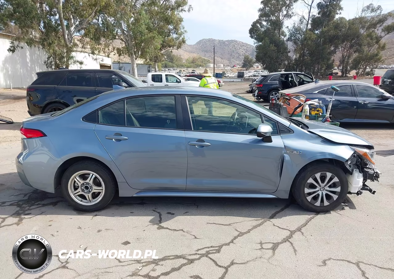 2020 Toyota Corolla Hybrid Le VIN:JTDEBRBE0LJ000270 - 13
