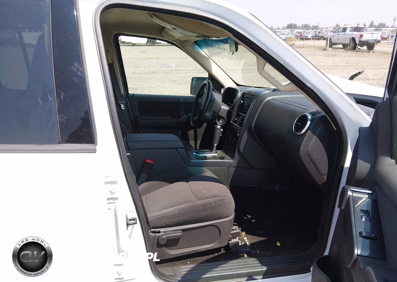 2010 Ford Explorer Xlt VIN:1FMEU7DE7AUA35777 - 5