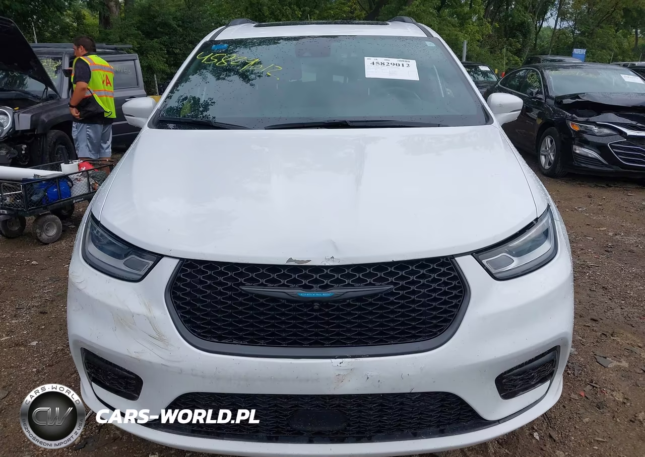 2021 Chrysler Pacifica Hybrid Limited VIN:2C4RC1S72MR517794 - 12