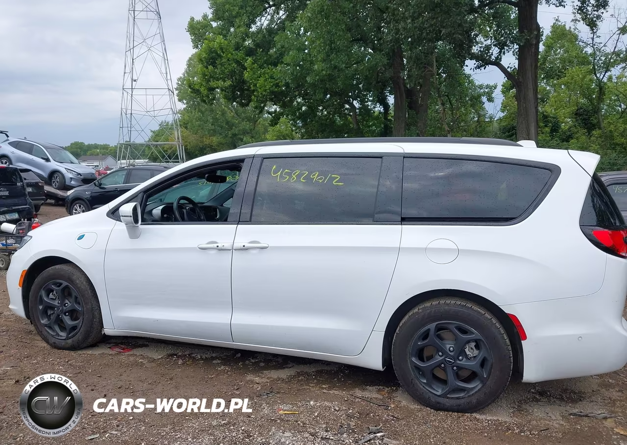 2021 Chrysler Pacifica Hybrid Limited VIN:2C4RC1S72MR517794 - 14