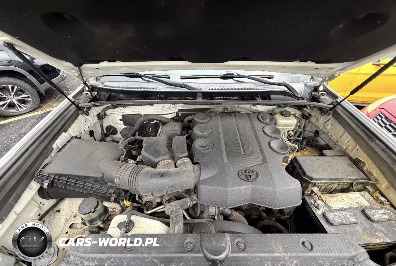 2010 Toyota 4Runner Limited V6 VIN:JTEBU5JR2A5023917 - 10