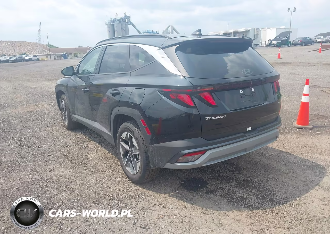 2025 Hyundai Tucson Sel VIN:3KMJBCDE7SE018735 - 3