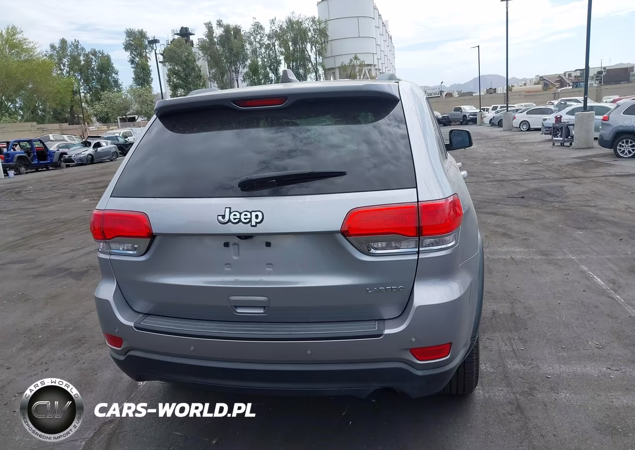 2016 Jeep Grand Cherokee Laredo VIN:1C4RJEAG5GC464651 - 17