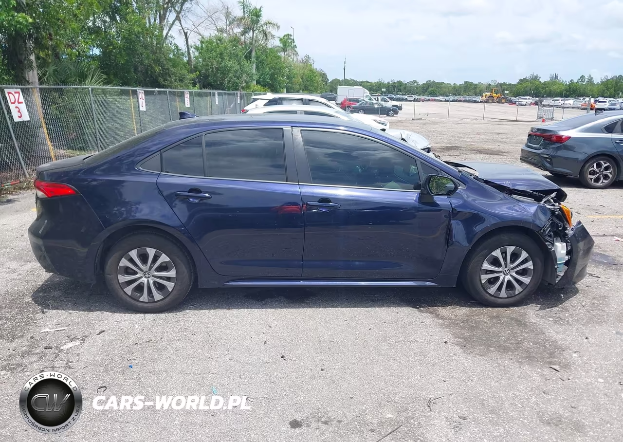 2022 Toyota Corolla Hybrid Le VIN:JTDEAMDE4NJ047128 - 13