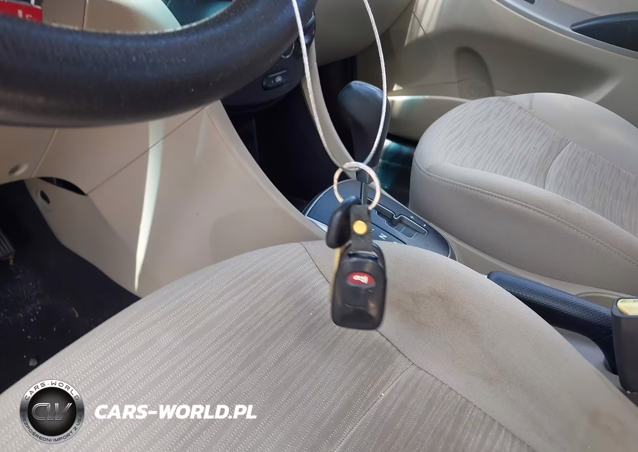 2015 Hyundai Accent Gls VIN:KMHCT4AE5FU867042 - 11