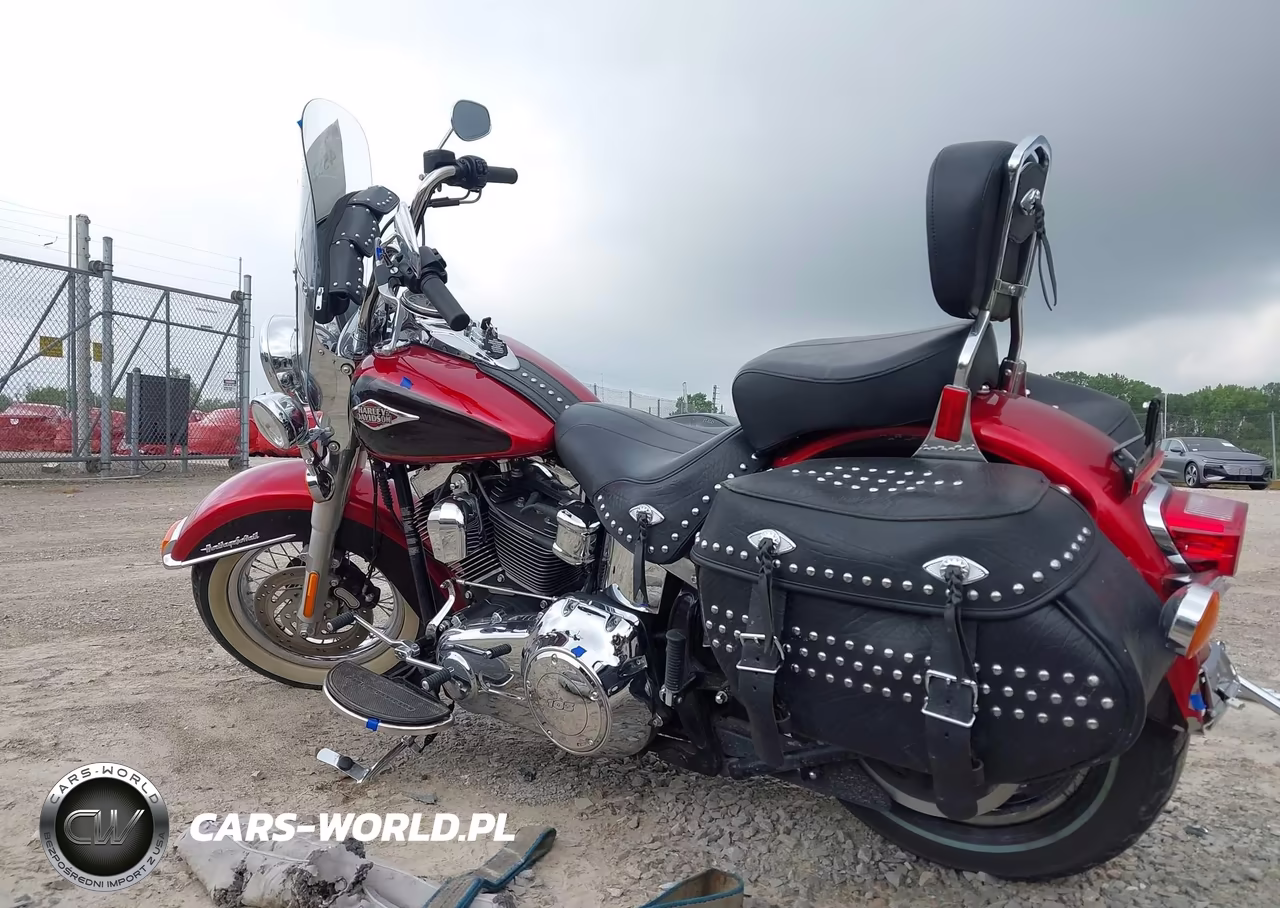 2012 Harley-Davidson Flstc Heritage Softail Classic VIN:1HD1BWV15CB014308 - 3