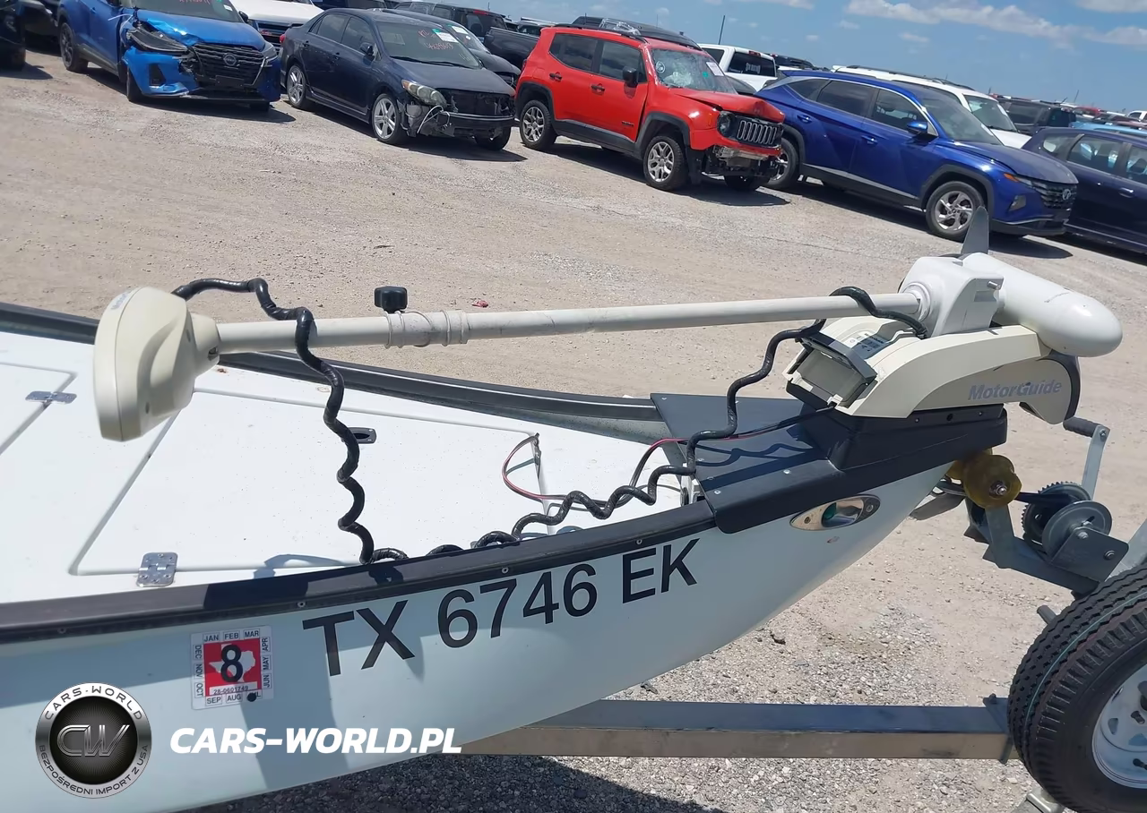 2018 Unlimited Glassworks Low Tide 25 Raptor VIN:UGW51376J718 - 17