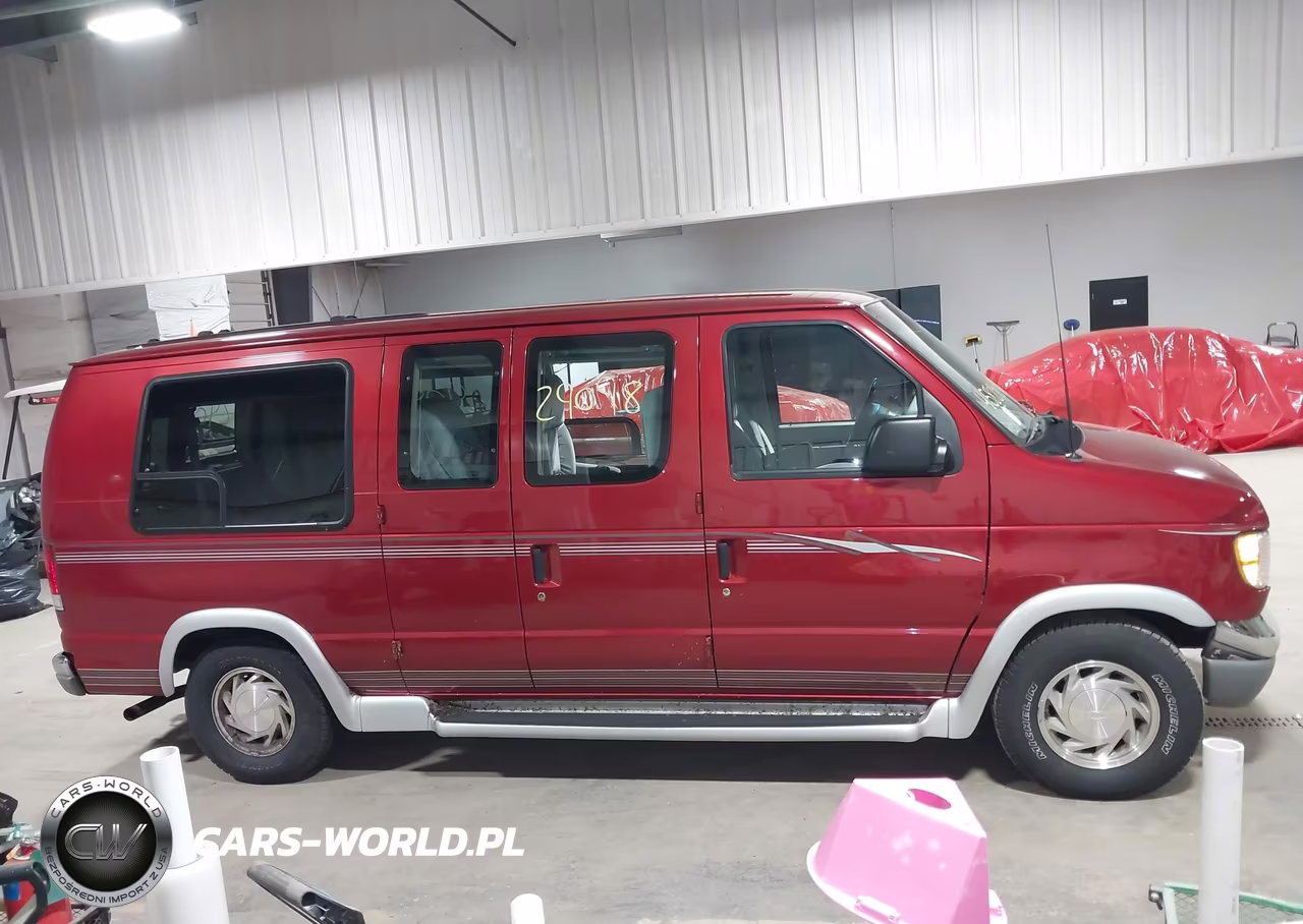 2000 Ford E-150 Recreational VIN:1FDRE14W3YHB79012 - 13