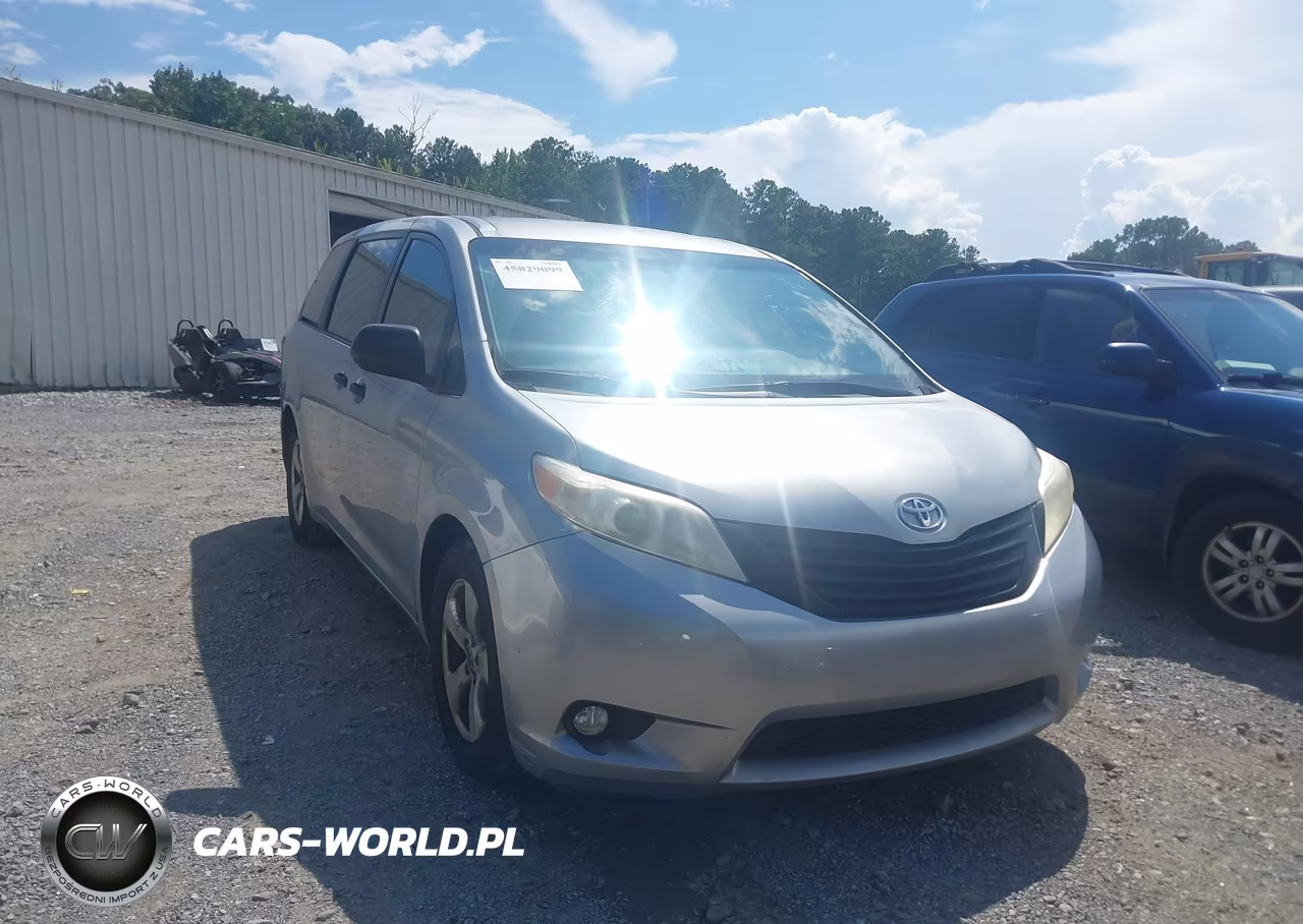 2015 Toyota Sienna L 7 Passenger