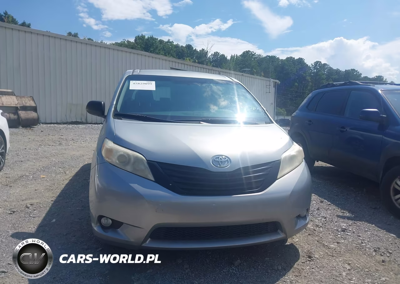2015 Toyota Sienna L 7 Passenger VIN:5TDZK3DC7FS660579 - 12