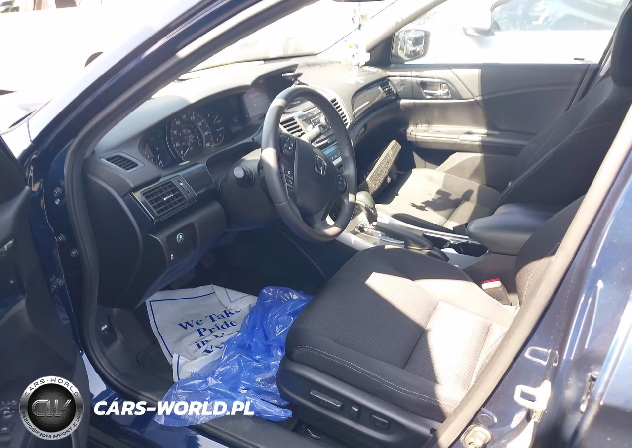 2015 Honda Accord Sport VIN:1HGCR2F50FA251073 - 18