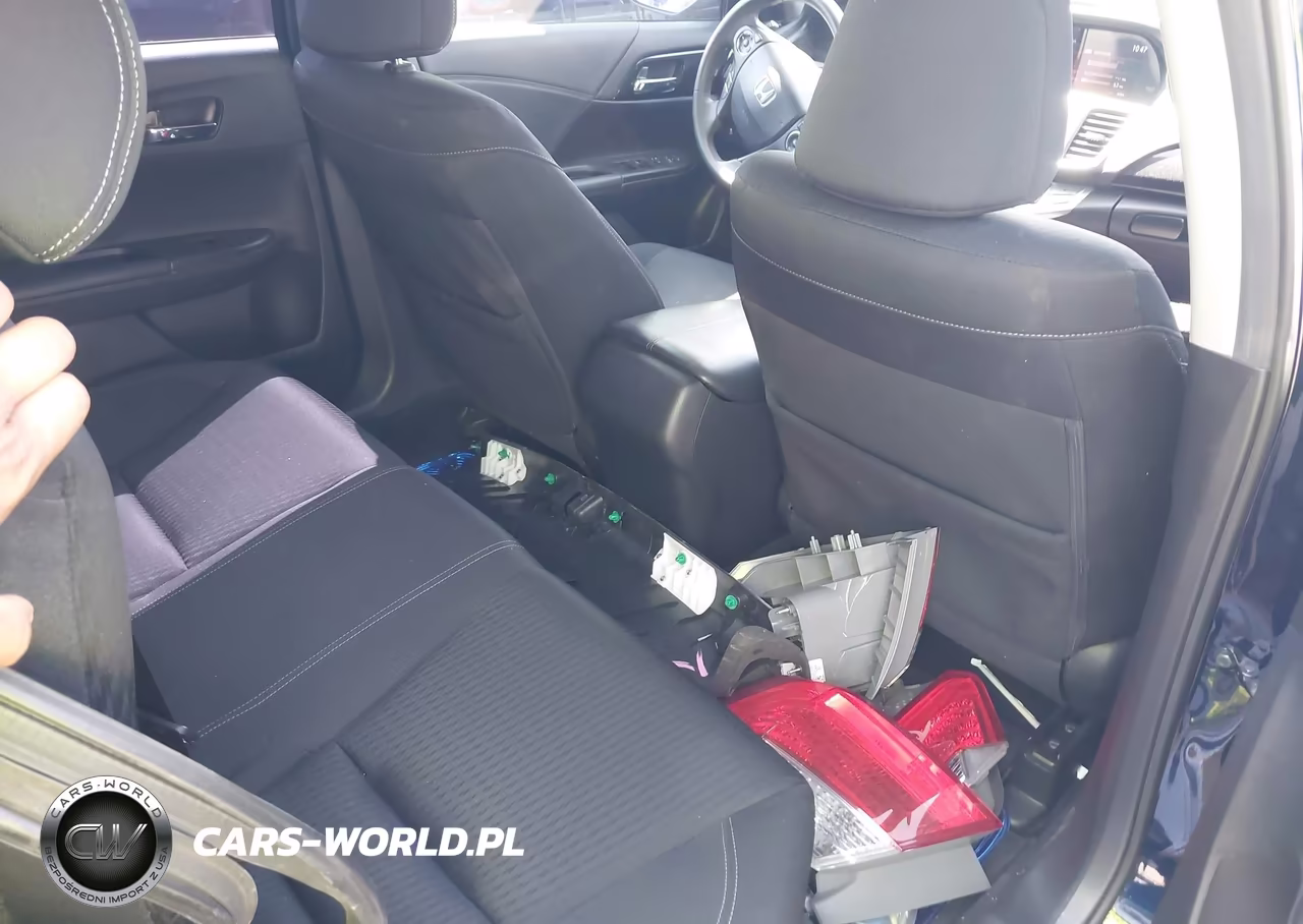 2015 Honda Accord Sport VIN:1HGCR2F50FA251073 - 8
