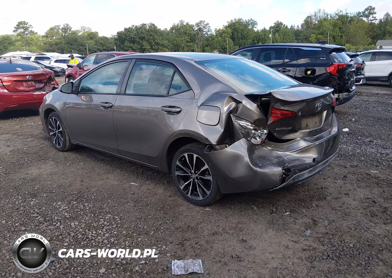 2017 Toyota Corolla Se VIN:2T1BURHE7HC830672 - 3