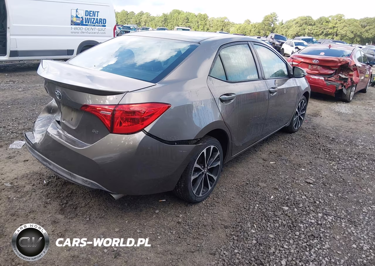 2017 Toyota Corolla Se VIN:2T1BURHE7HC830672 - 4