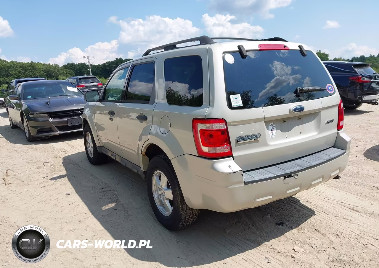 2009 Ford Escape Xlt VIN:1FMCU93729KA44450 - 3