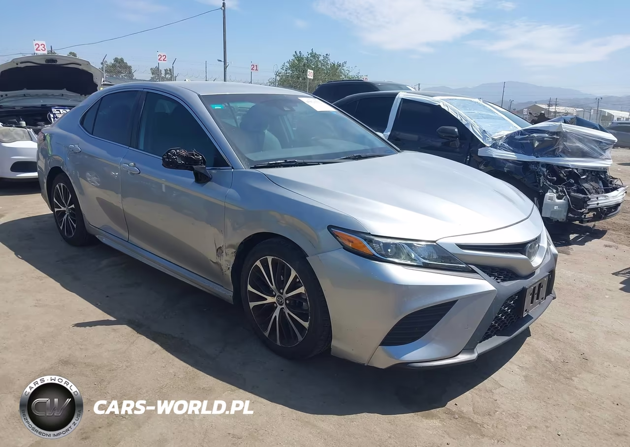 2019 Toyota Camry Se – zdjęcie 1 z 16