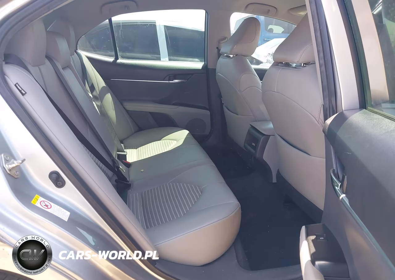 2019 Toyota Camry Se VIN:4T1B11HK9KU739716 - 8