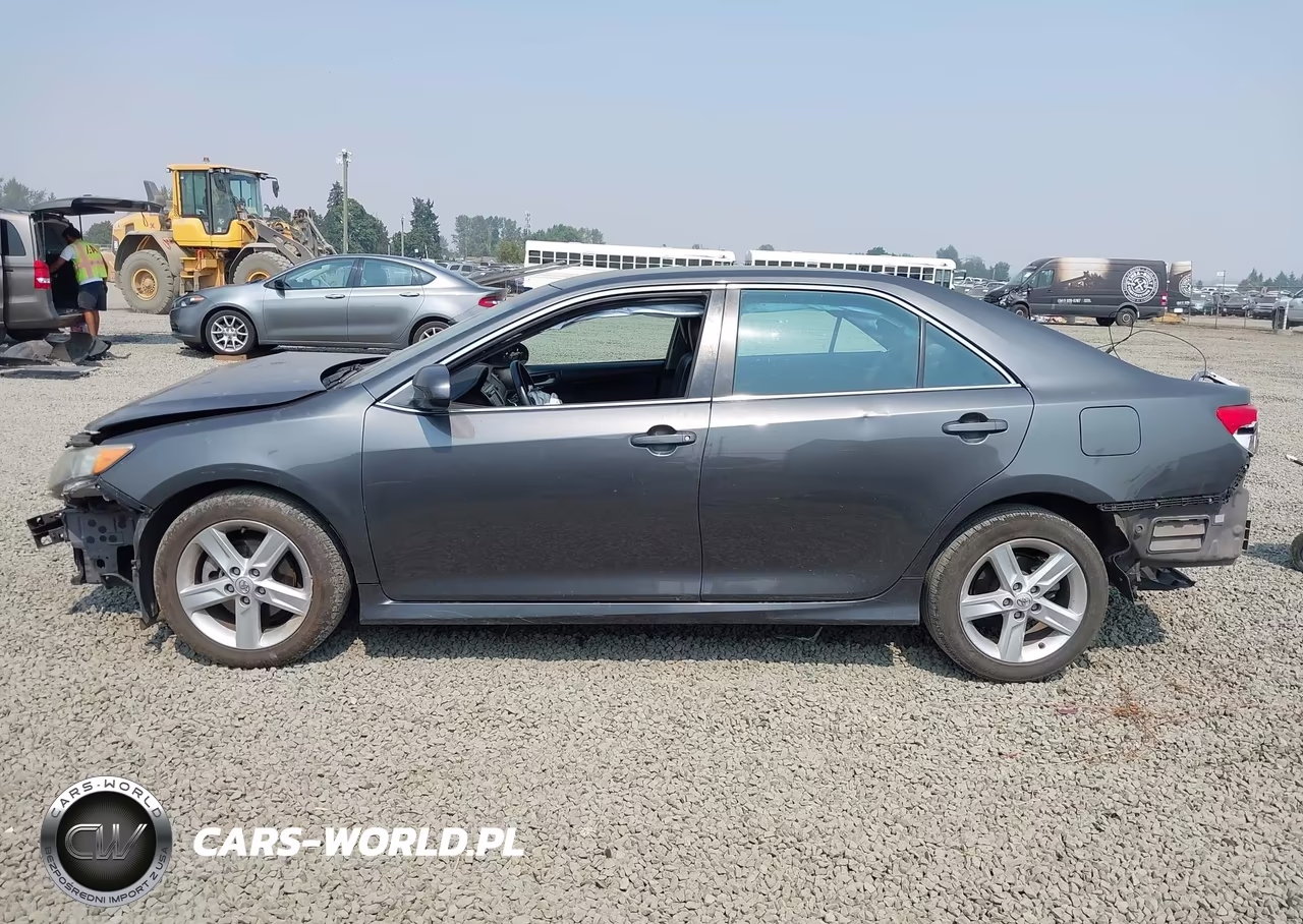 2014 Toyota Camry Se VIN:4T1BF1FK0EU344798 - 15