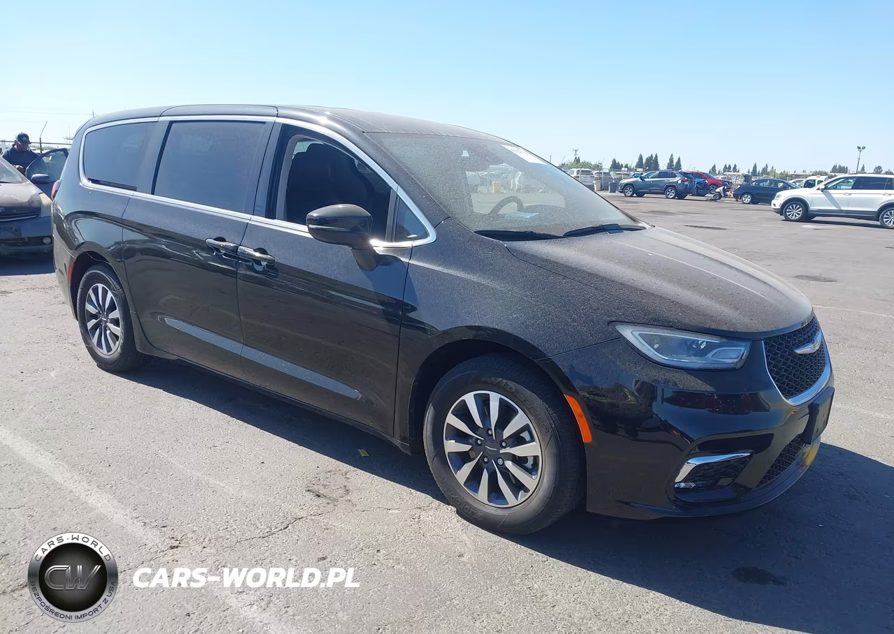 2022 Chrysler Pacifica Hybrid Touring L