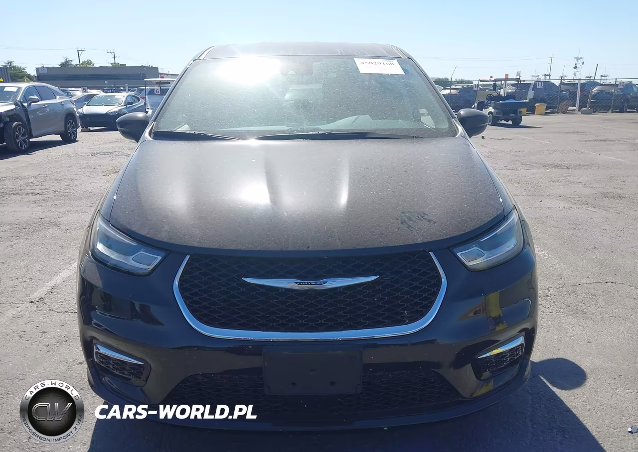 2022 Chrysler Pacifica Hybrid Touring L VIN:2C4RC1L73NR207511 - 12