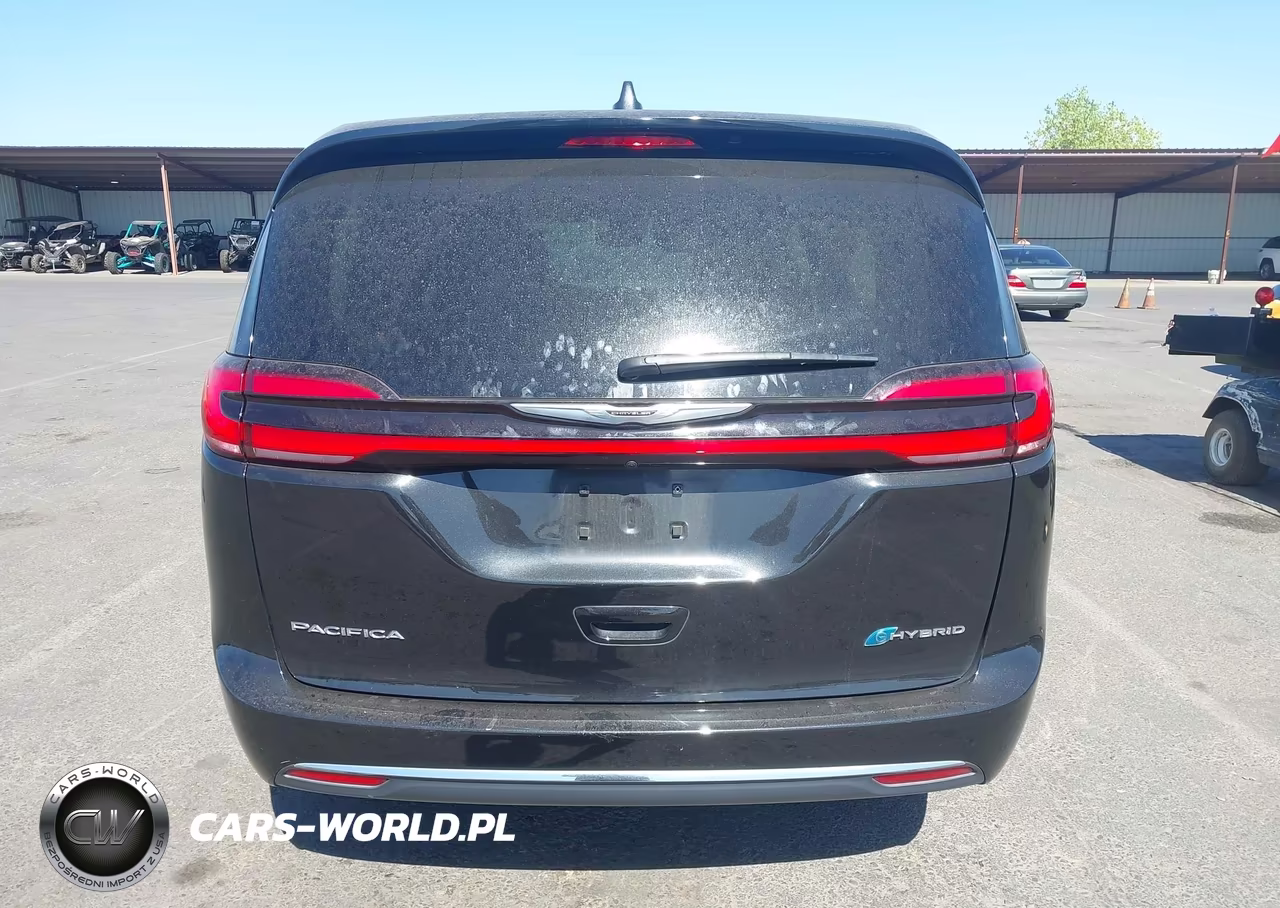 2022 Chrysler Pacifica Hybrid Touring L VIN:2C4RC1L73NR207511 - 16