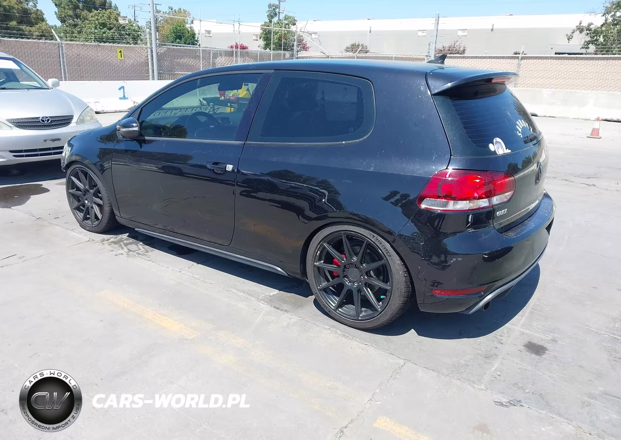 2010 Volkswagen Gti 2-Door VIN:WVWFV7AJ5AW408357 - 3