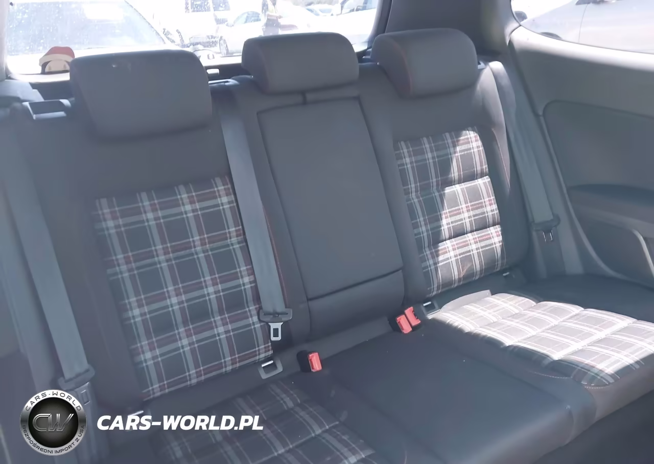 2010 Volkswagen Gti 2-Door VIN:WVWFV7AJ5AW408357 - 8