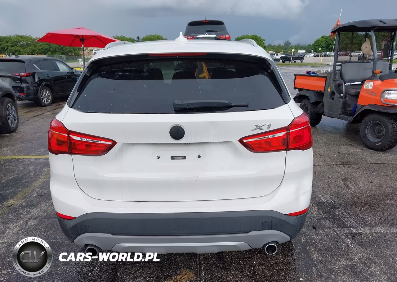 2018 BMW X1 xDrive28I VIN:WBXHT3C31J5K25147 - 16