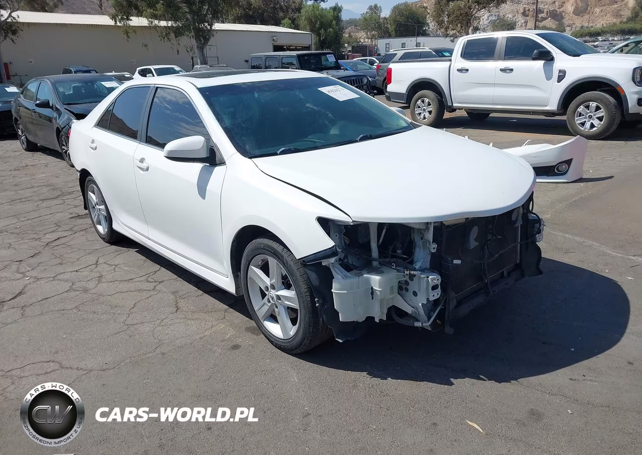 2012 Toyota Camry Se – zdjęcie 1 z 13