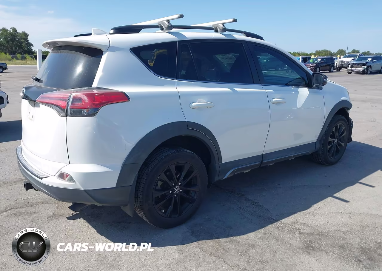 2018 Toyota Rav4 Adventure VIN:2T3RFREV8JW745008 - 4