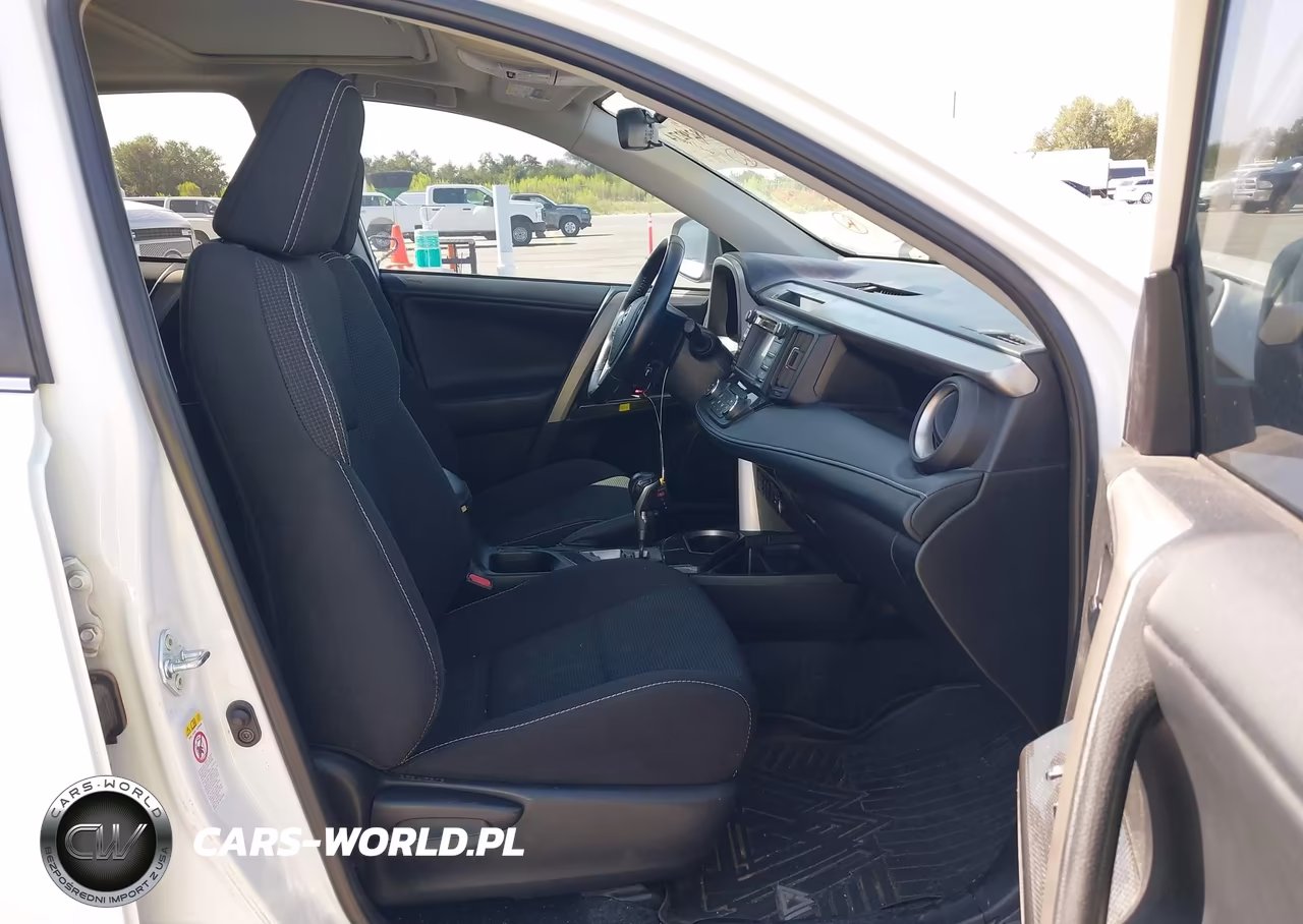 2018 Toyota Rav4 Adventure VIN:2T3RFREV8JW745008 - 5