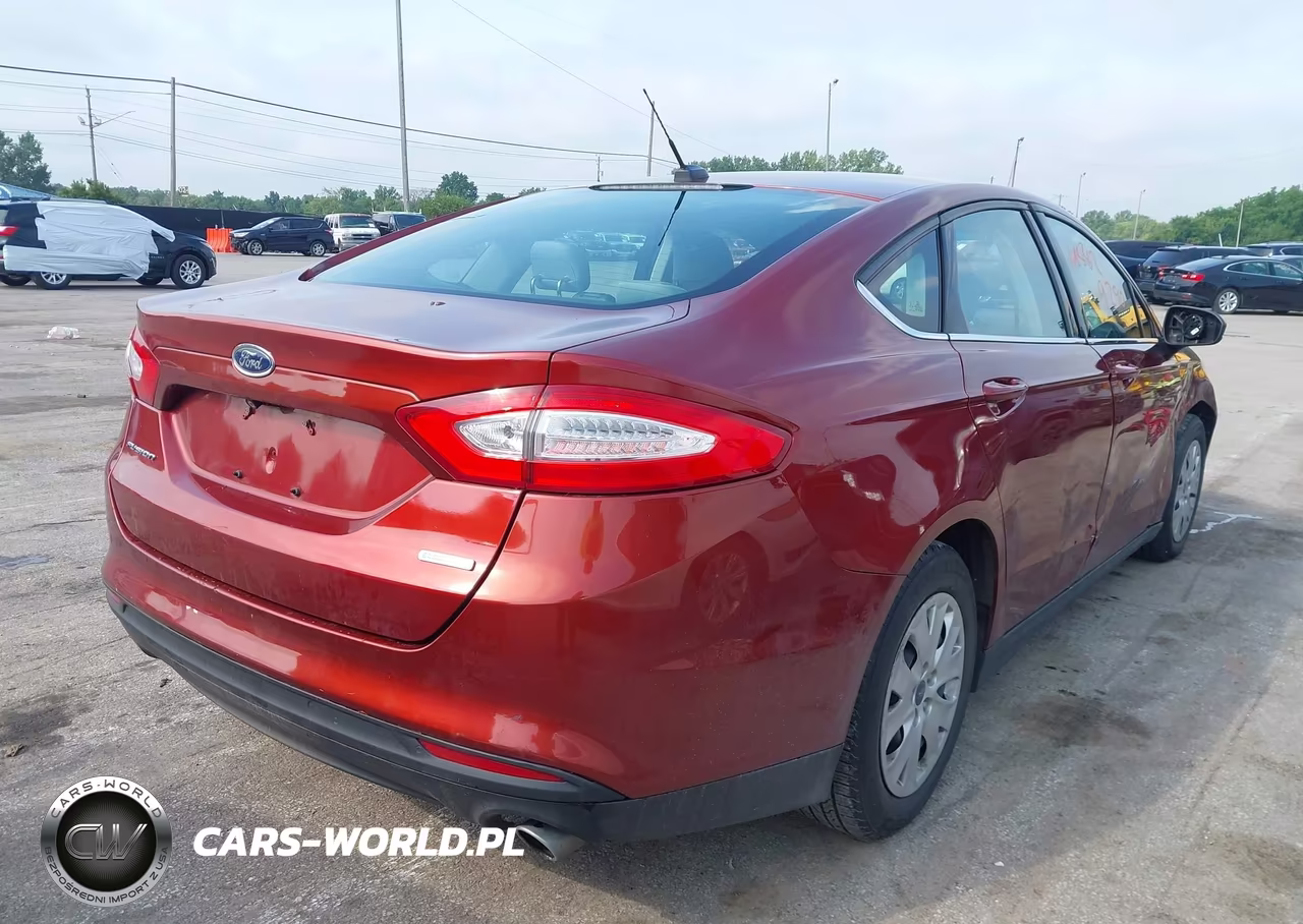 2014 Ford Fusion S VIN:3FA6P0G70ER293727 - 4