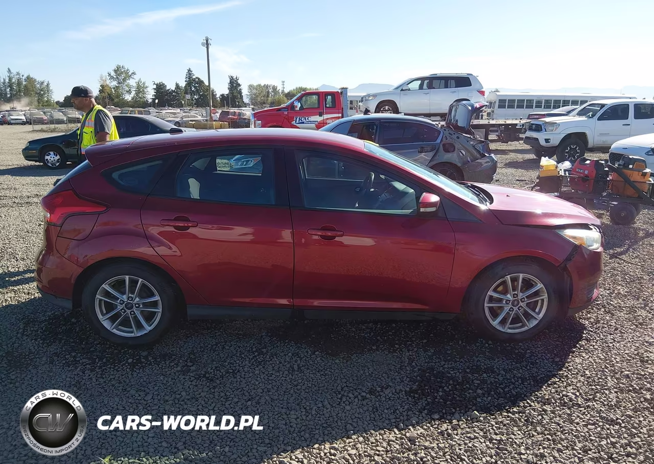 2015 Ford Focus Se VIN:1FADP3K2XFL256673 - 13