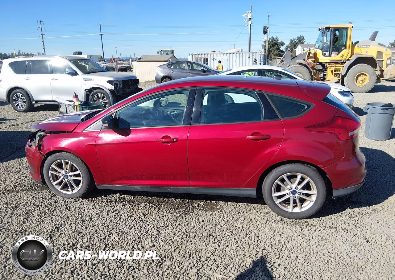 2015 Ford Focus Se VIN:1FADP3K2XFL256673 - 14