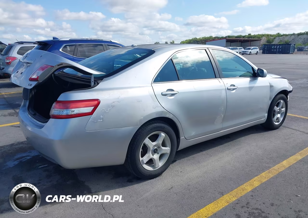 2010 Toyota Camry Le VIN:4T1BF3EKXAU054415 - 4