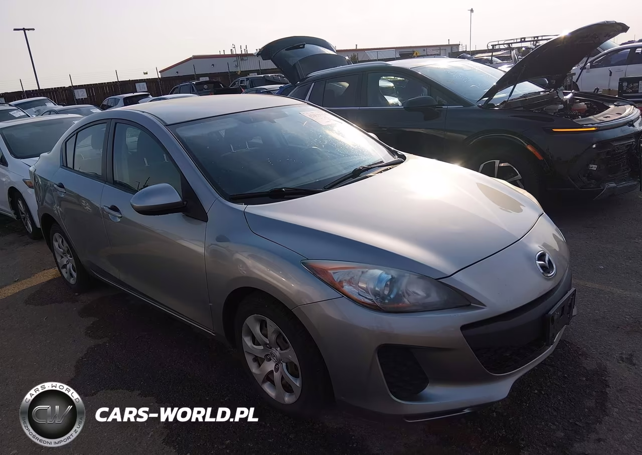 2013 Mazda Mazda3 I Sport