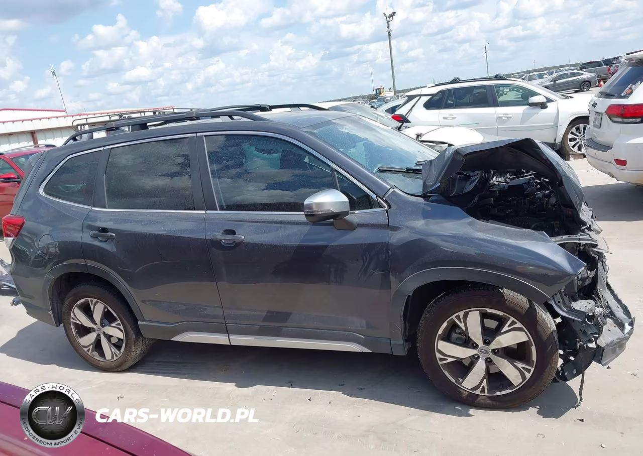 2020 Subaru Forester Touring VIN:JF2SKAXC4LH493603 - 14