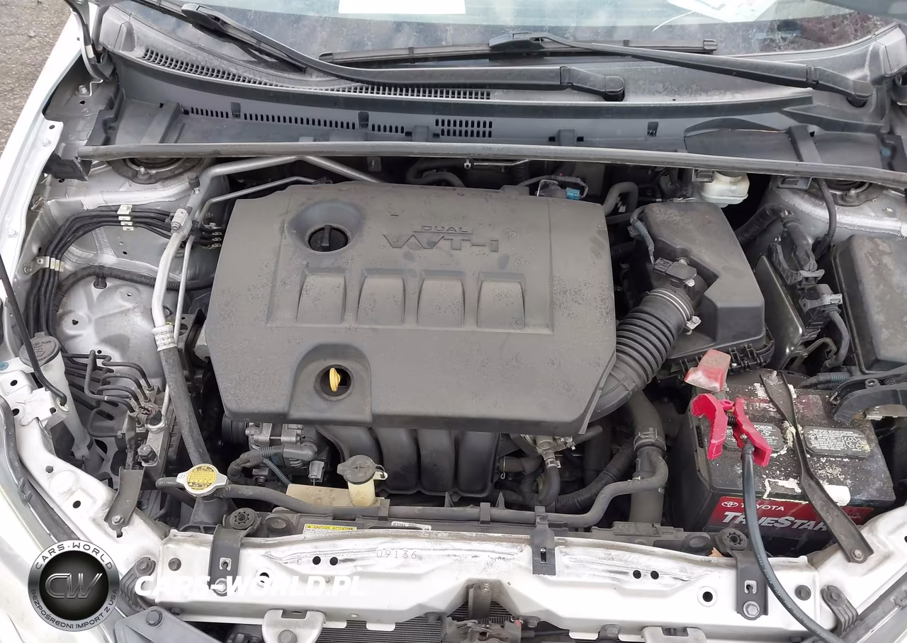 2015 Toyota Corolla Le VIN:5YFBURHE3FP184687 - 10