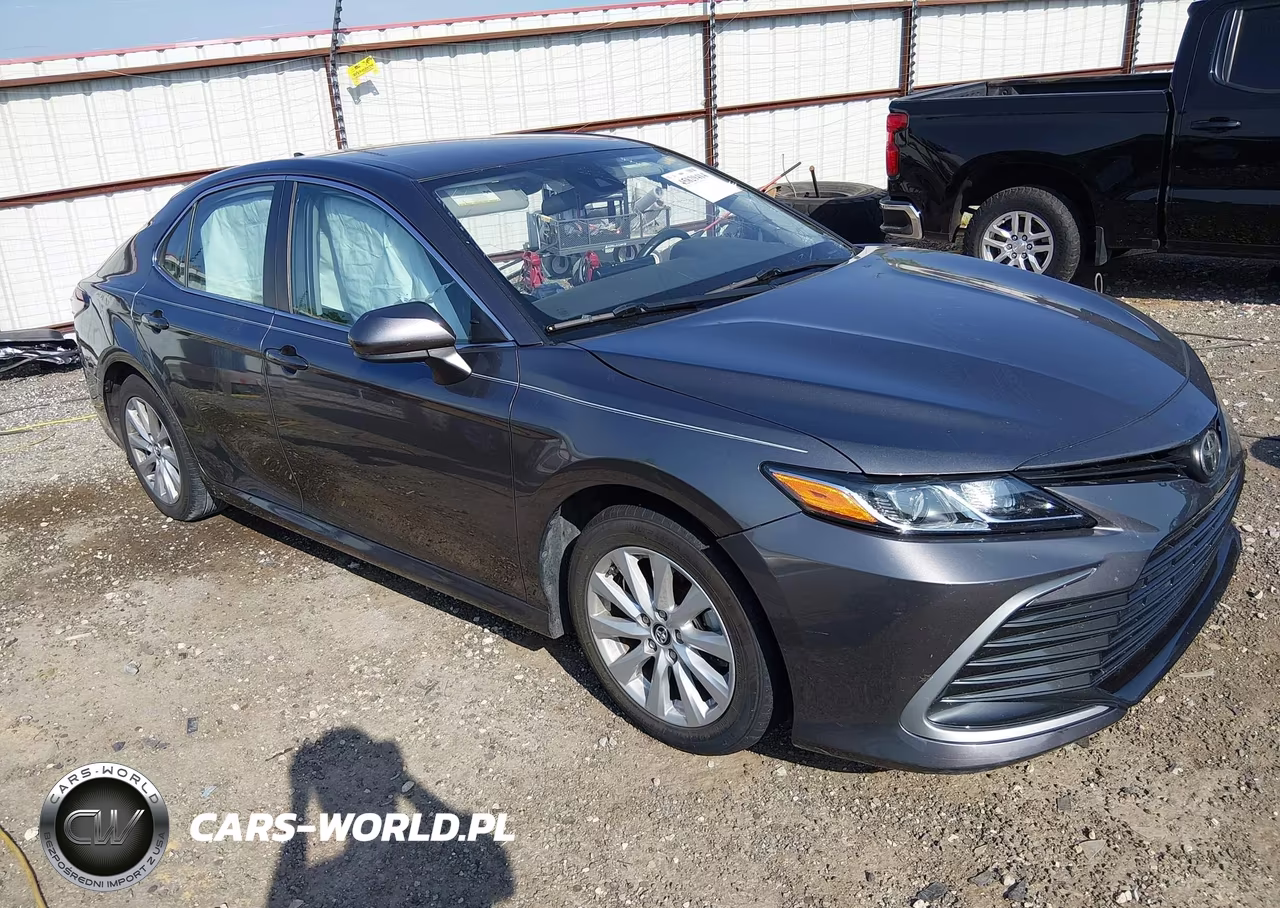 2021 Toyota Camry Le