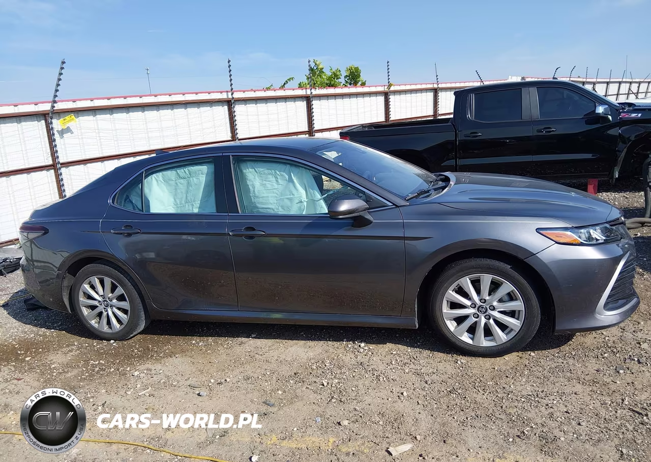 2021 Toyota Camry Le VIN:4T1C11AK8MU484283 - 13