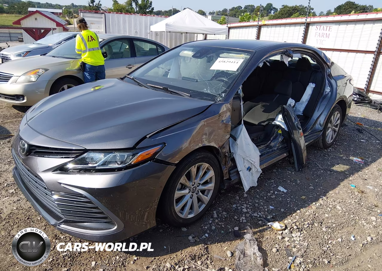 2021 Toyota Camry Le VIN:4T1C11AK8MU484283 - 2