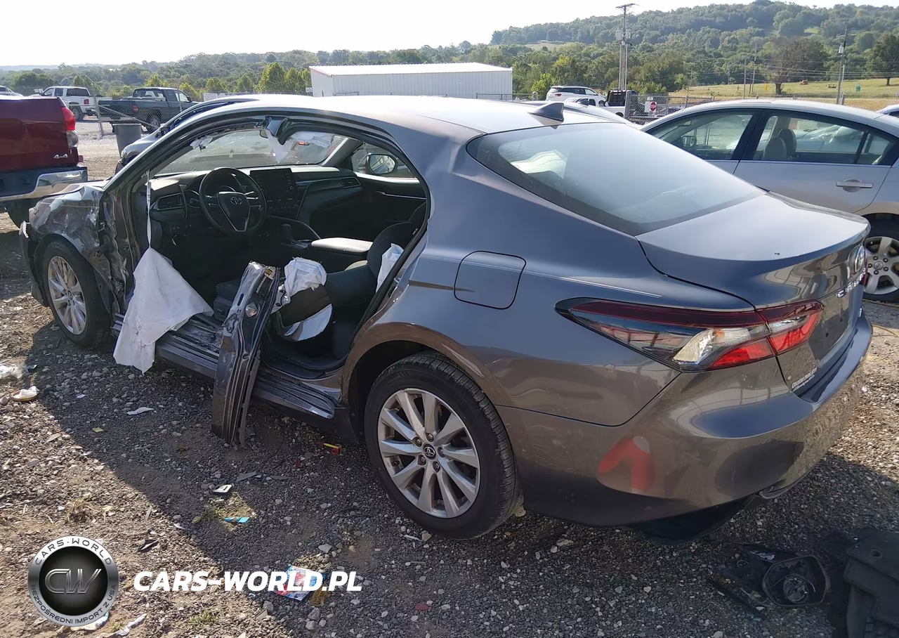 2021 Toyota Camry Le VIN:4T1C11AK8MU484283 - 3